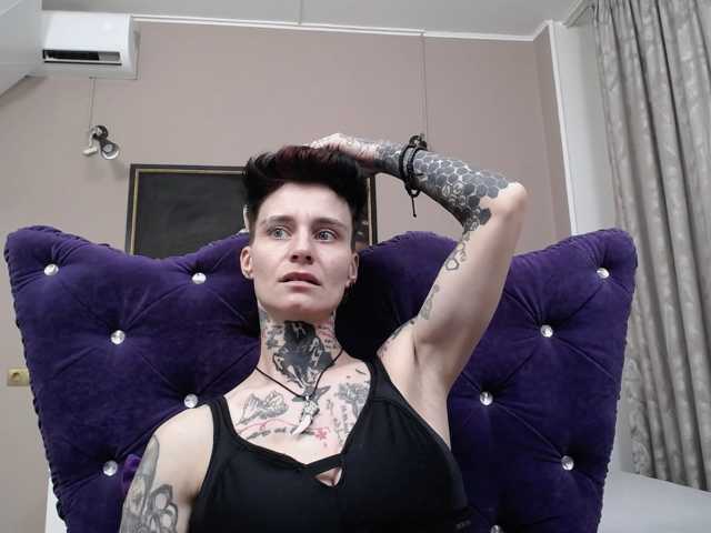 KennysXX live cam on BongaCams