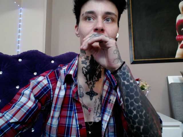 KennysXX live cam on BongaCams