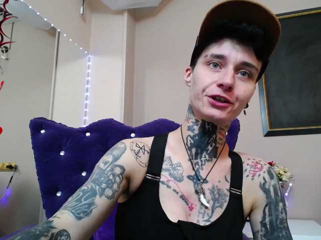 KennysXX live cam on BongaCams