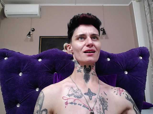 KennysXX live cam on BongaCams
