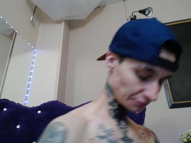 KennysXX live cam on BongaCams