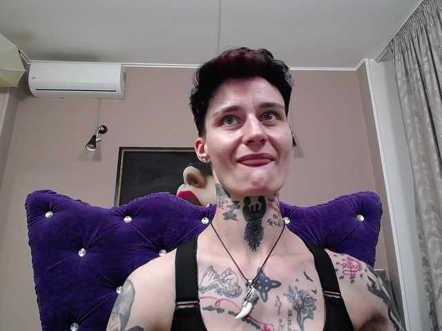 KennysXX live cam on BongaCams