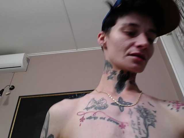 KennysXX live cam on BongaCams