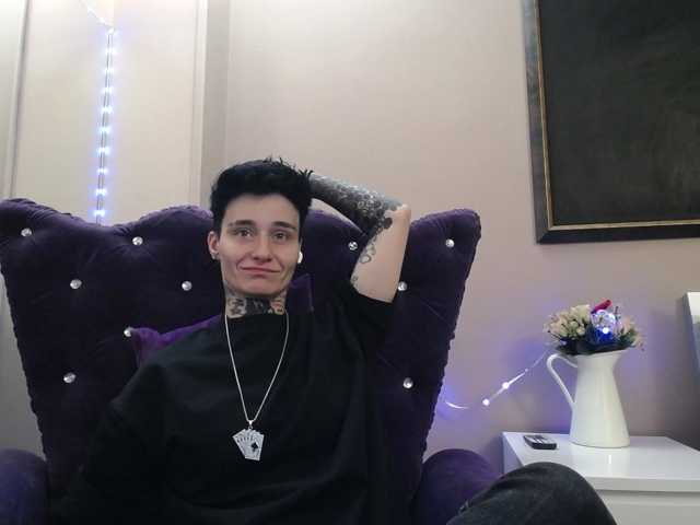 KennysXX, en vivo ahora en BongaCams