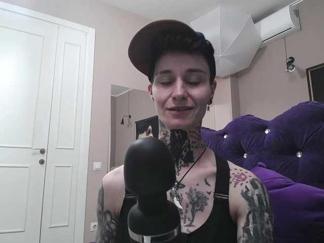 KennysXX live cam preview