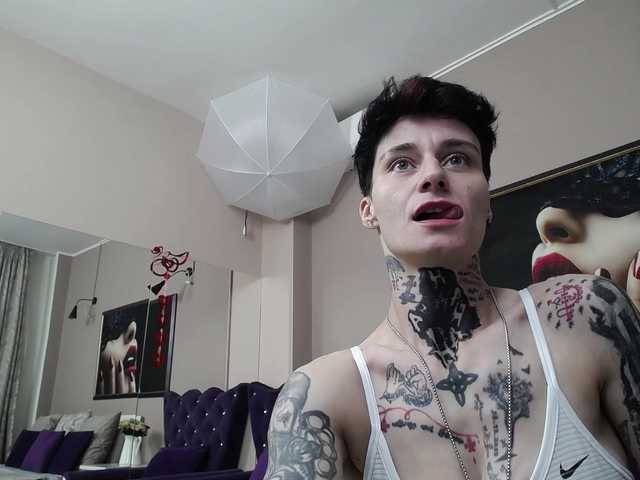 KennysXX live cam on BongaCams