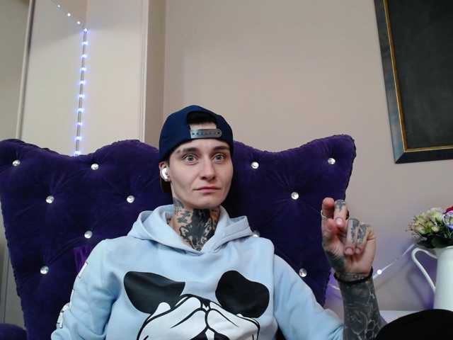 KennysXX live cam preview
