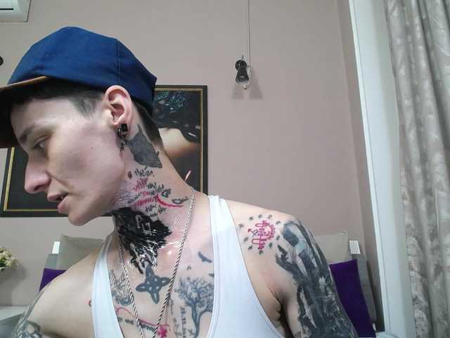 KennysXX live cam on BongaCams