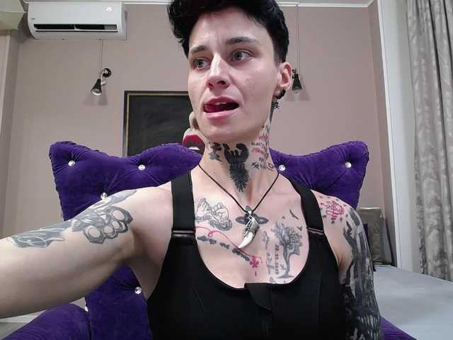KennysXX live cam on BongaCams