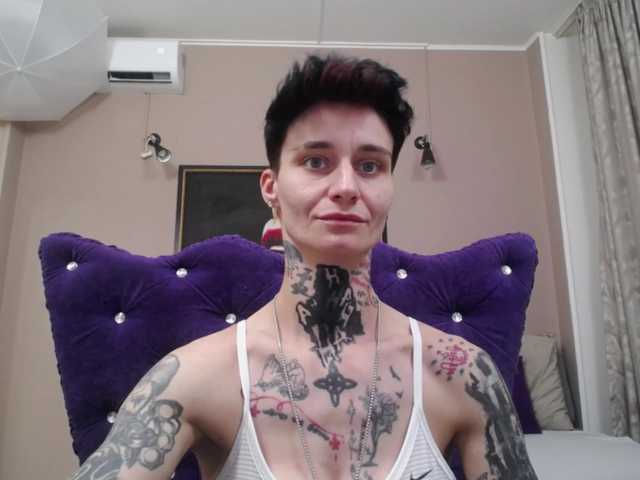 KennysXX live cam on BongaCams