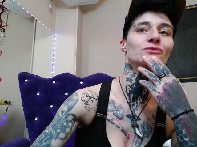 KennysXX live cam on BongaCams