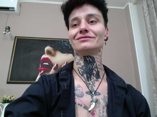 Sex chat gratuit in direct cu KennysXX pe BongaCams