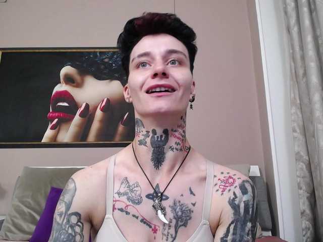 KennysXX live cam on BongaCams