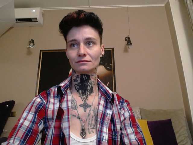 KennysXX live cam on BongaCams