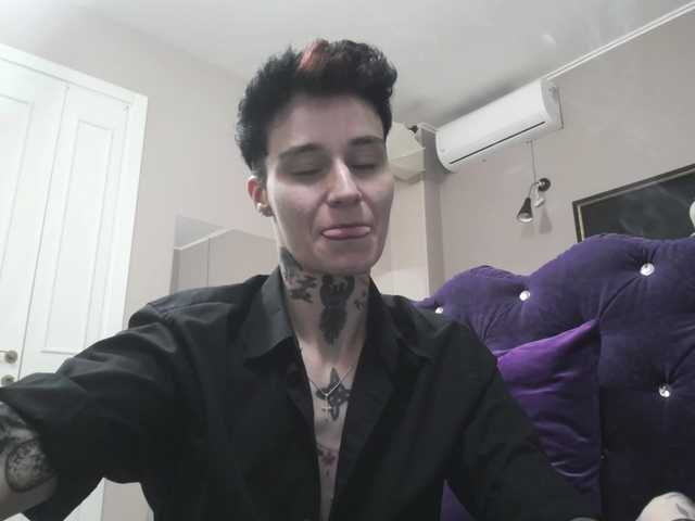 KennysXX live cam on BongaCams