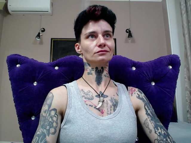 KennysXX live cam on BongaCams