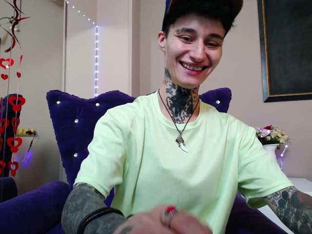 KennysXX live cam on BongaCams
