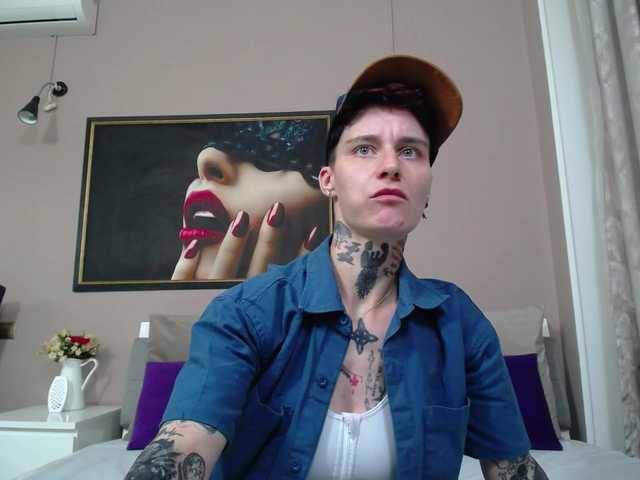 KennysXX live cam on BongaCams