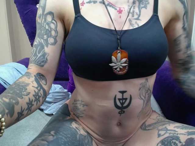 KennysXX live cam on BongaCams