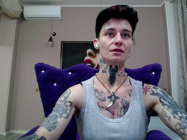 KennysXX live cam on BongaCams