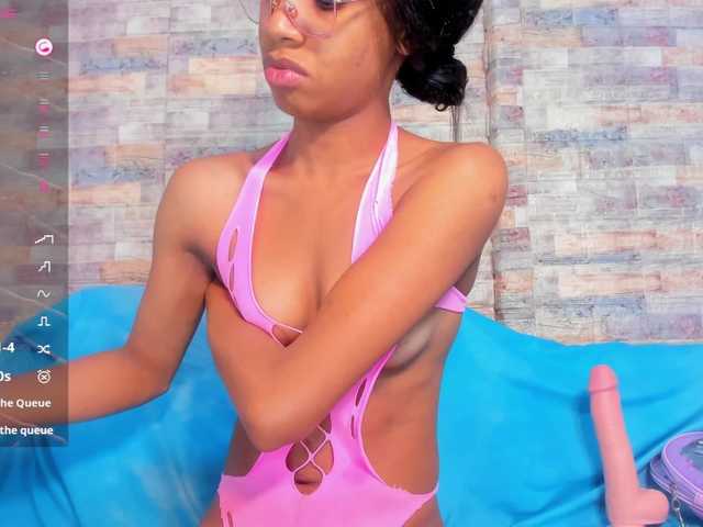 BrizzaH033 live cam on BongaCams