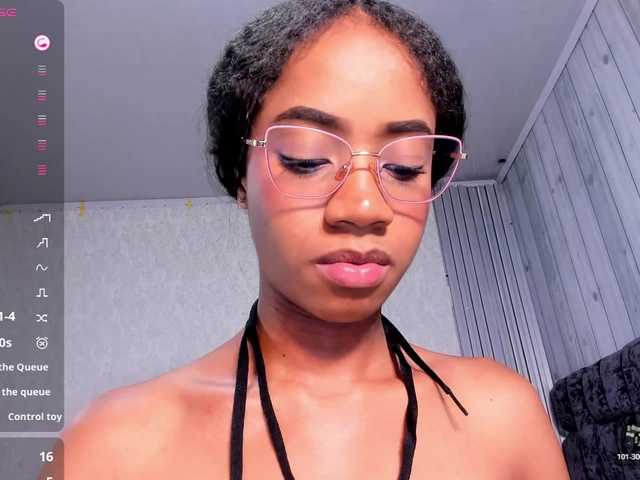 BrizzaH033's BongaCams show and profile