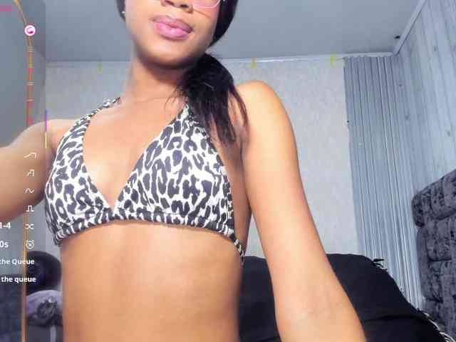 BrizzaH033 webcam