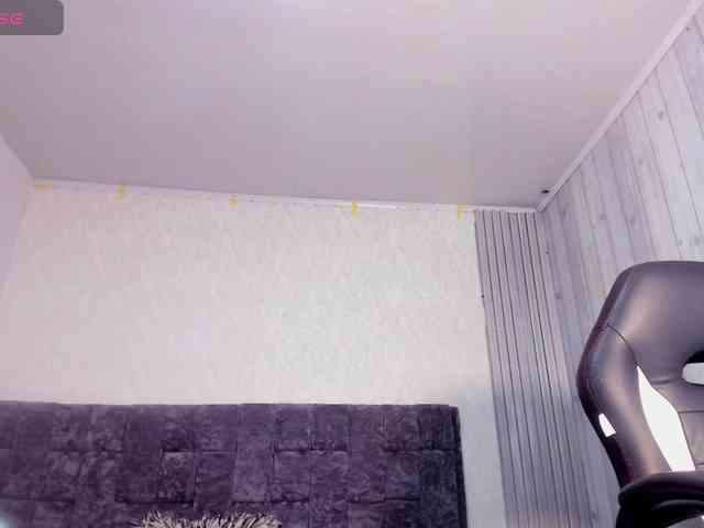 BrizzaH033 webcam