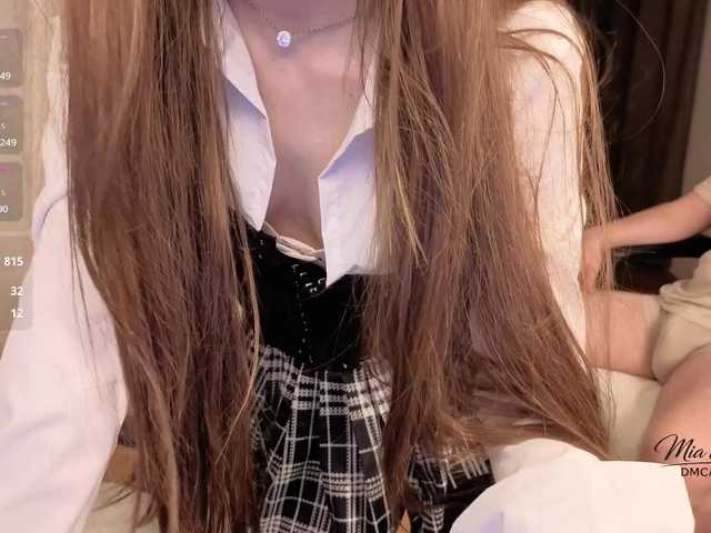 Mia69Mason live cam on BongaCams