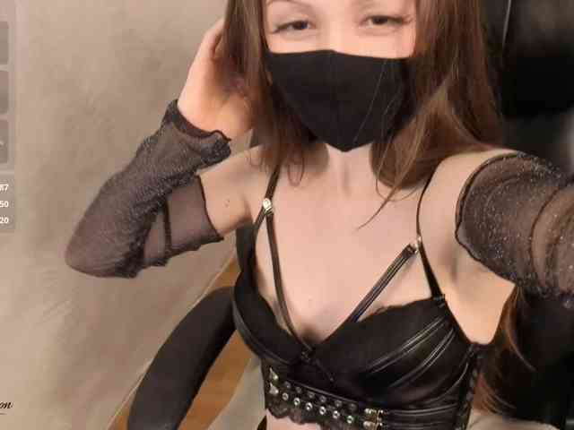 Model: Desire_Mia_Mason