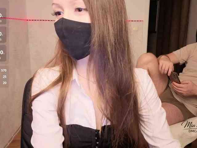 Model: Desire_Mia_Mason