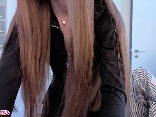 Desire_Mia_Mason webcam