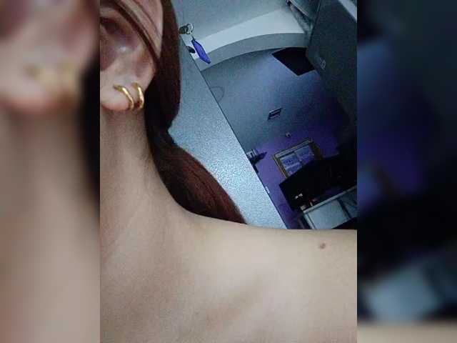 CloeBonet live cam on BongaCams