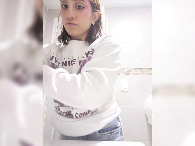 CloeBonet's BongaCams show and profile