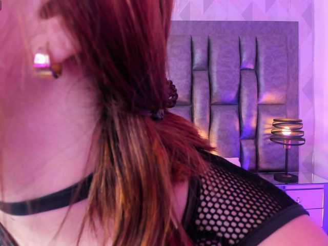 CloeBonet live cam on BongaCams