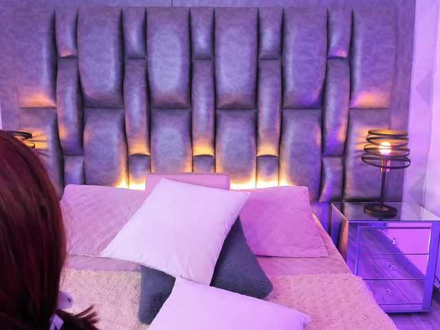 CloeBonet live cam on BongaCams