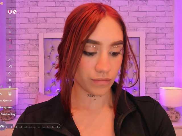 CloeBonet live cam on BongaCams