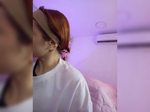 CloeBonet live cam on BongaCams
