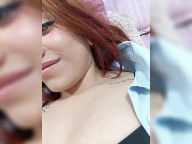 CloeBonet live cam on BongaCams