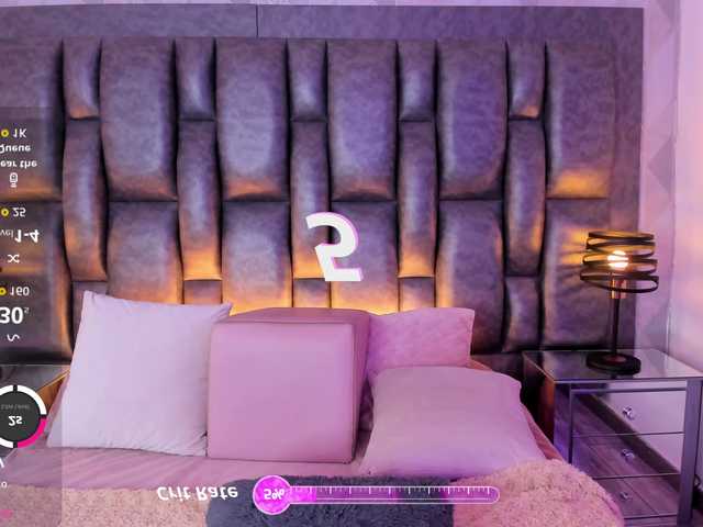 CloeBonet live cam on BongaCams
