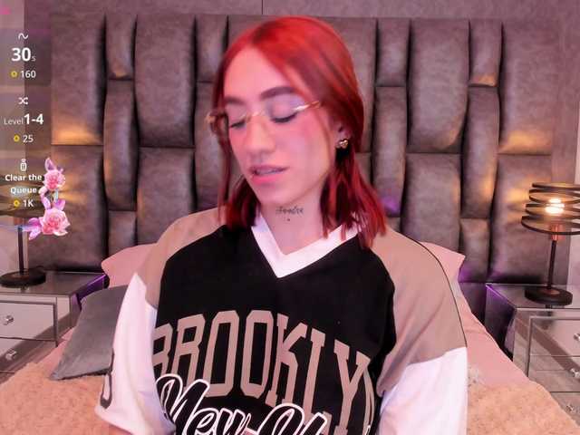 CloeBonet live webcam show