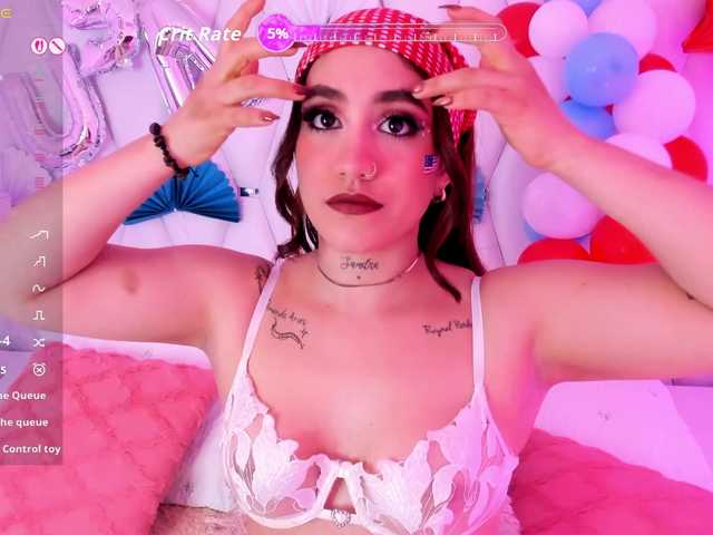 CloeBonet live cam on BongaCams