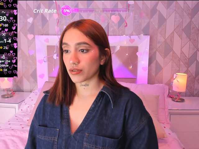 CloeBonet live cam on BongaCams