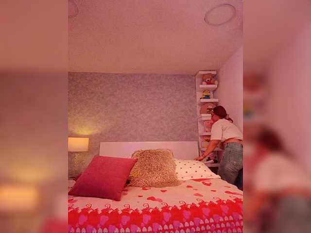 CloeBonet live cam on BongaCams