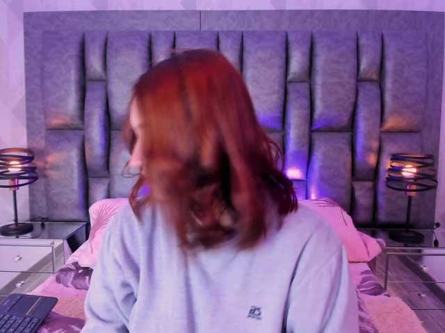 CloeBonet live cam preview