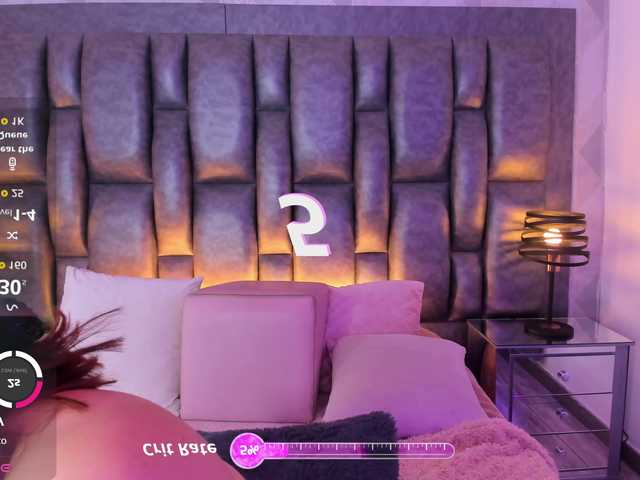 CloeBonet live cam on BongaCams