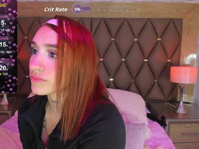 CloeBonet live cam on BongaCams