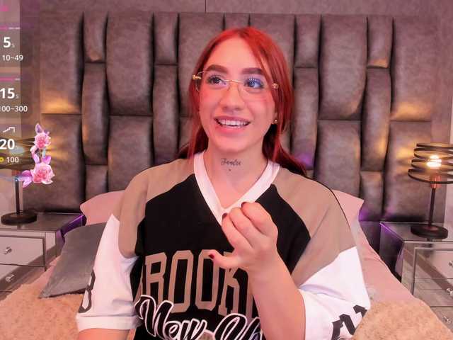 CloeBonet live webcam show