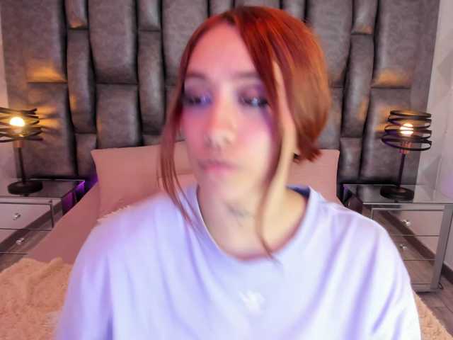 CloeBonet live cam on BongaCams