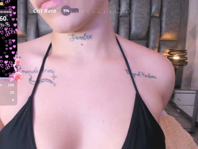 CloeBonet live cam on BongaCams